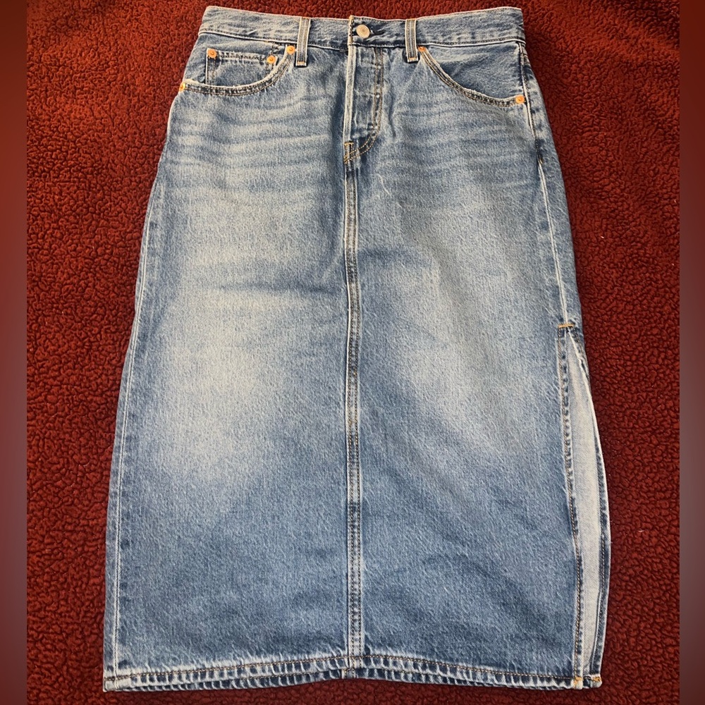 Levi’s Denim Side Slit Skirt
